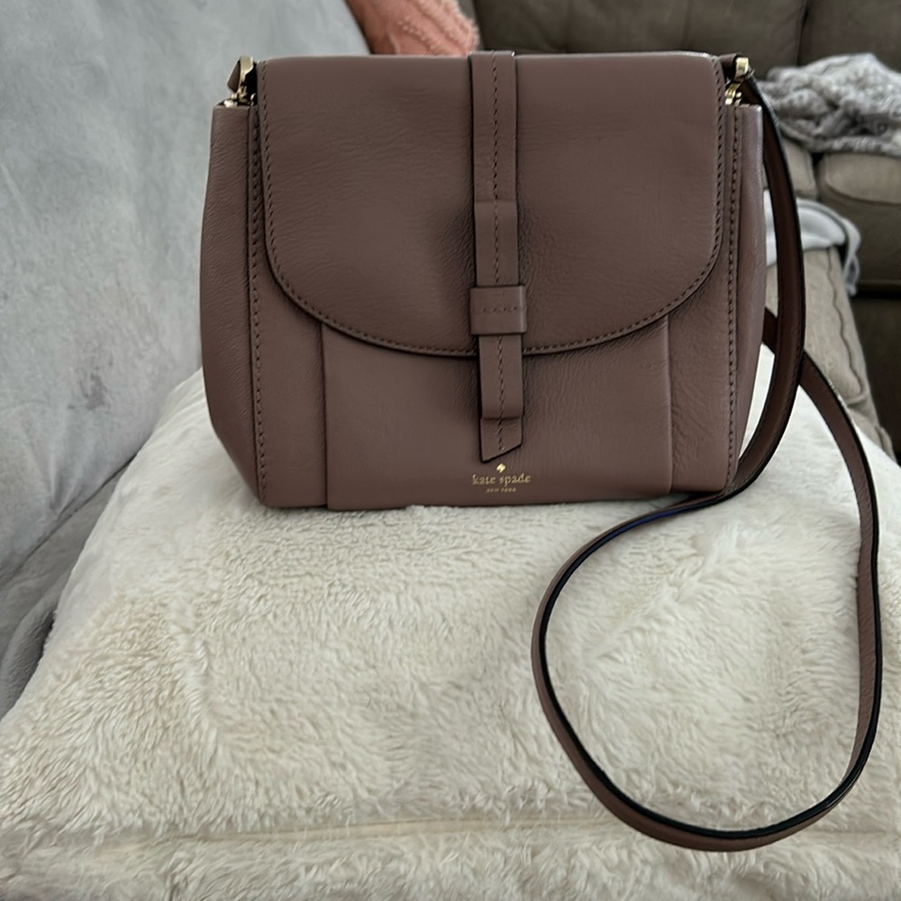 Like new Kate spade purse